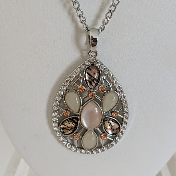 Multicolored Rhinestone Necklace - Picture 2 of 3